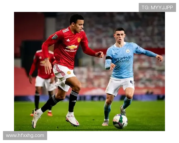 福登伪边锋内收作为中场连接器的战术解析